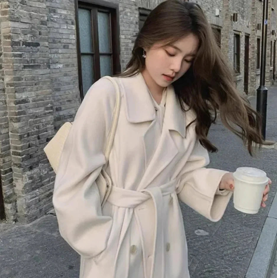 Hepburn Style Woolen Coat for Autumn/Winter